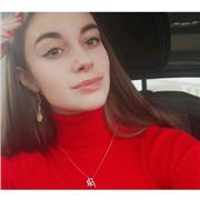 Maestra que está realizando un doble grado en educación infantil y primaria. 
Imparto clases particulares de refuerzo.